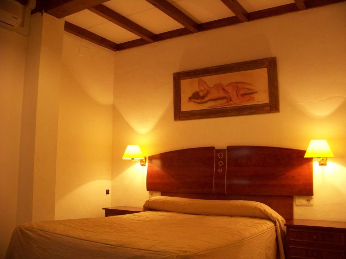 Hostal El Lirio Bollullos Par del Condado Rum bild
