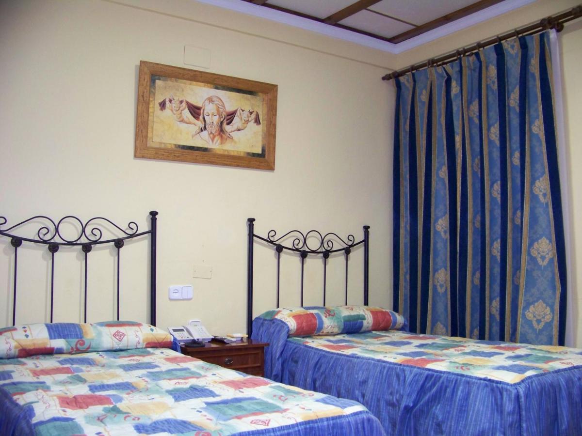 Hostal El Lirio Bollullos Par del Condado Rum bild